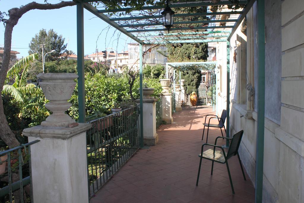 Villa Manasse アーチ・カステッロ 部屋 写真